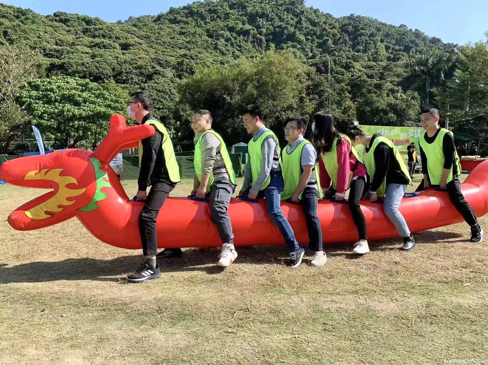 【百度雷竞技团建日记】以冬日的名义,赴一场欢乐聚会!(图4) 【百度雷竞技团建日记】以冬日的名义,赴一场欢乐聚会!(图4)