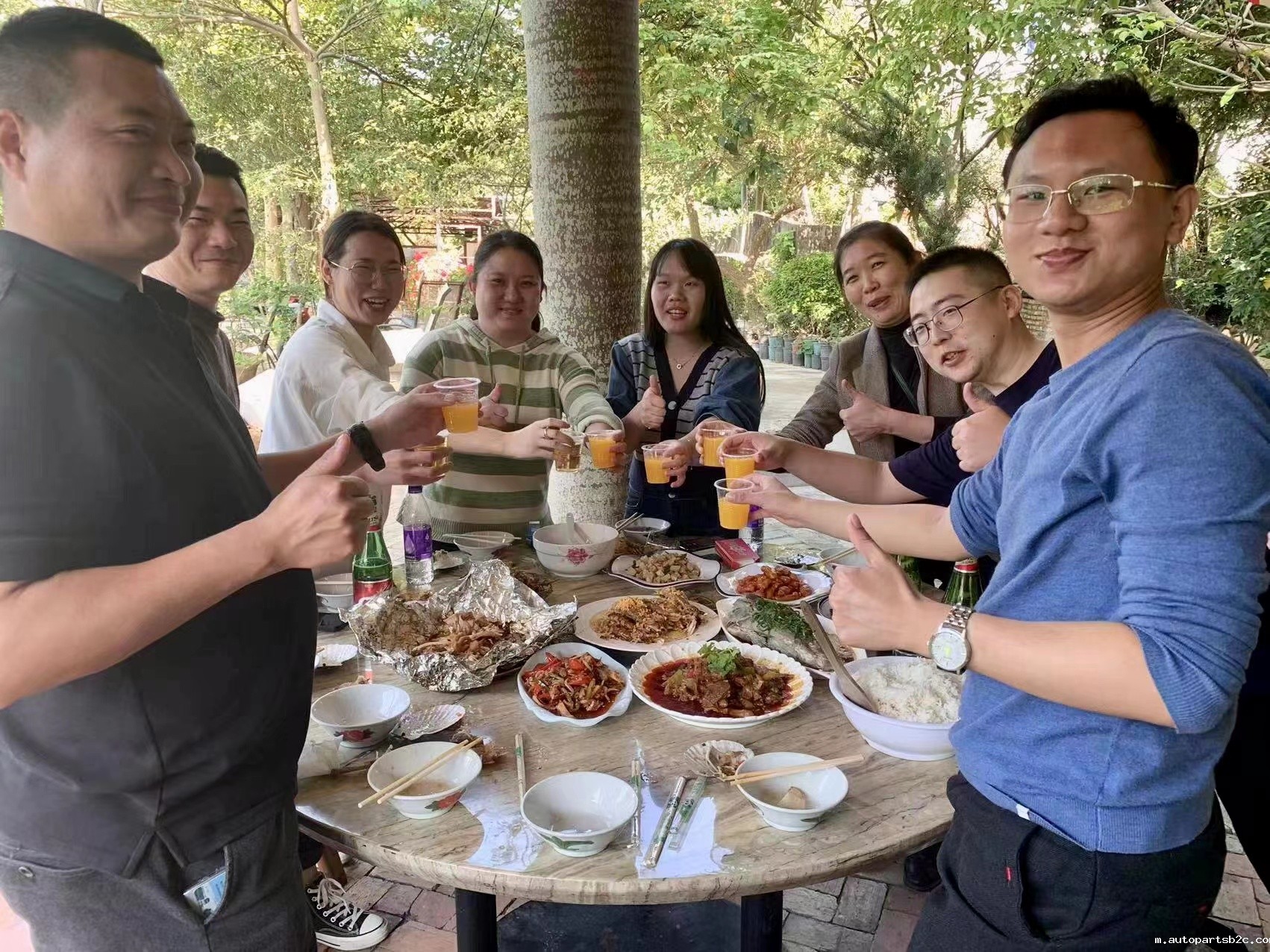 【百度雷竞技团建日记】以冬日的名义,赴一场欢乐聚会!(图8) 【百度雷竞技团建日记】以冬日的名义,赴一场欢乐聚会!(图8)