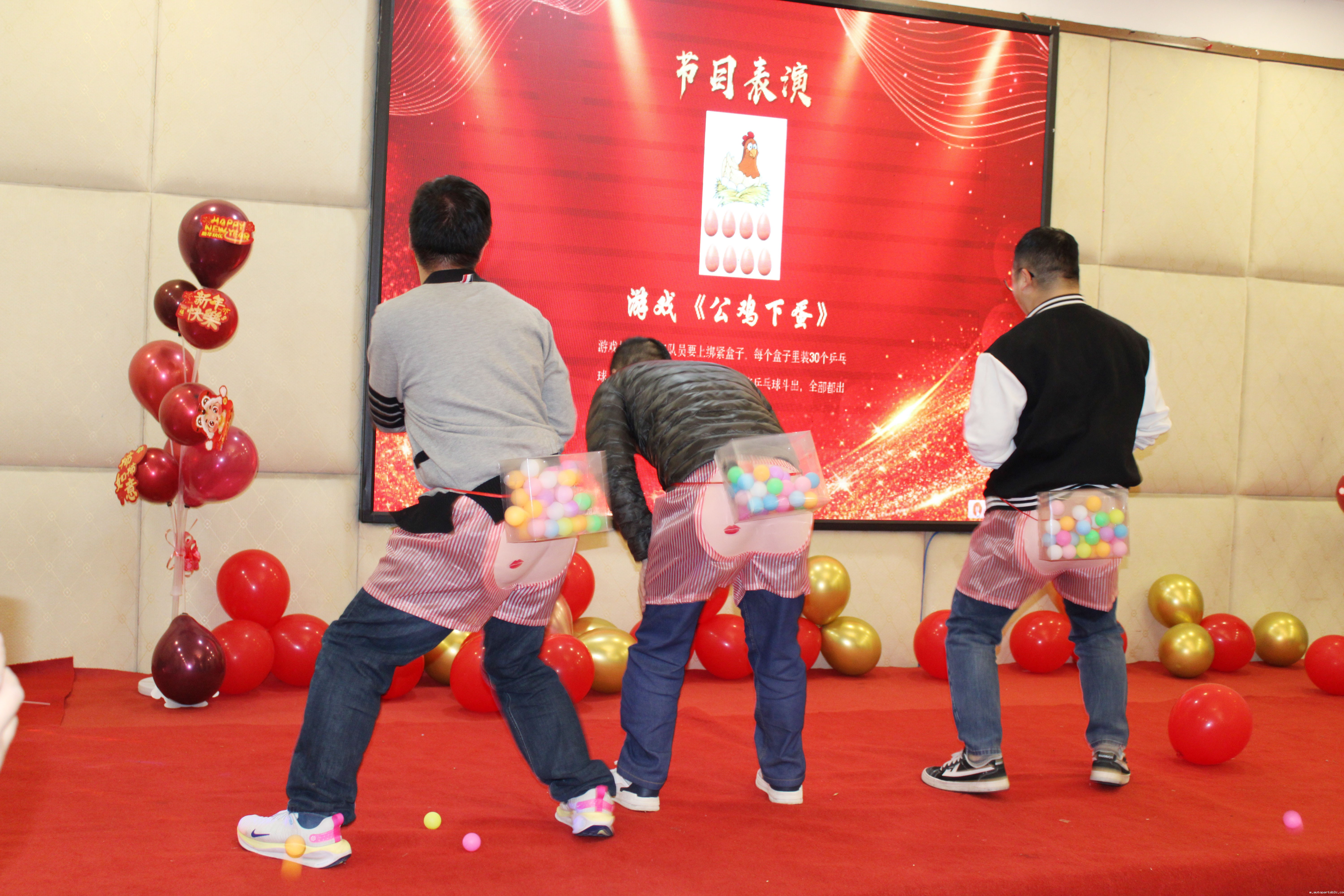 【感恩奋进 不负韶华】2024百度雷竞技计算机年度表彰大会盛宴(图12) 【感恩奋进 不负韶华】2024百度雷竞技计算机年度表彰大会盛宴(图12)