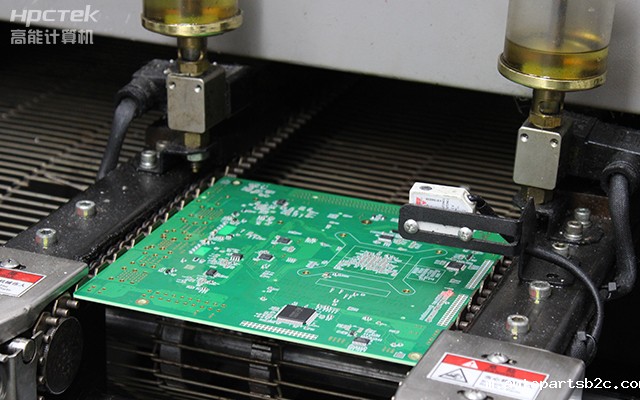 什么样的雷竞技官方网页版官主板好呢?(图1)