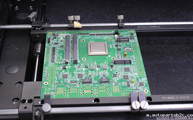 接口多样化：M-ITX国产主板的丰富连接性能