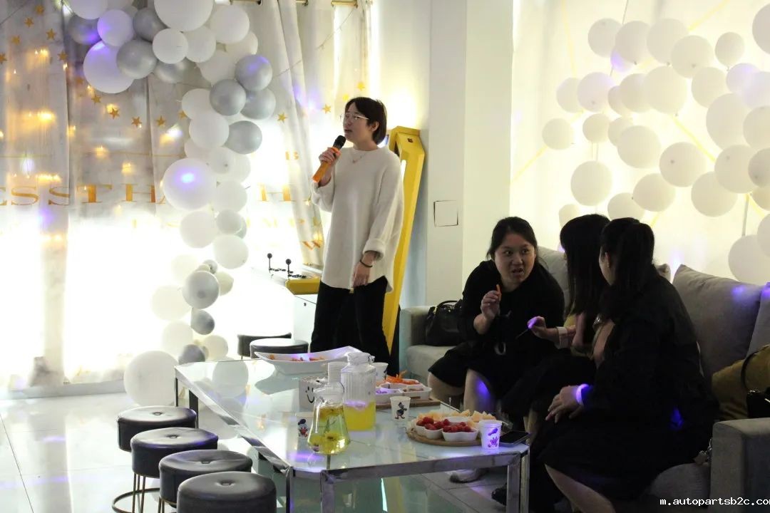 凝心聚力,蓄势待发|百度雷竞技计算机春日团建,让我们“轰趴”起来!(图9) 凝心聚力,蓄势待发|百度雷竞技计算机春日团建,让我们“轰趴”起来!(图9)